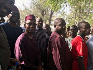 Governor-Nasir-El-Rufai-Insists-On-Joining-Queue-After-He-Arrives-Polling-Unit-696×522