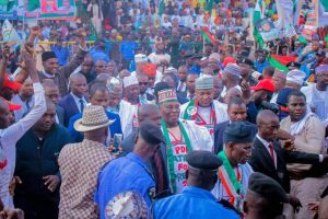 Atiku’s men commence door-to-door campaign