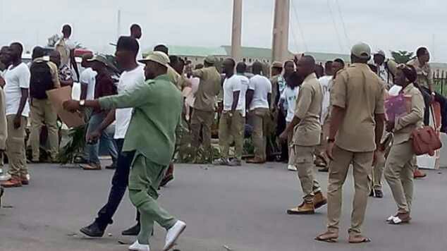 1injured as NYSC members protest non-payment of allowances
