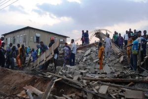 PIC-21-COLLAPSED-BUILDIG-I-IIBADAN-2