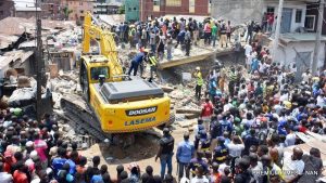 Pic.10.-Scene-of-a-building-collapse-at-Itafaji-on-Lagos-Island