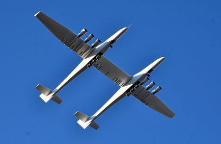 2019-04-14T030327Z_1_LYNXNPEF3D029_RTROPTP_2_SPACE-EXPLORATION-STRATOLAUNCH.JPG.