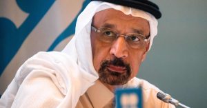 Saudi Arabia threatens to shun dollar, sell oil in other currencies