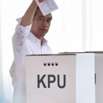 President-Joko-Widodo-faces-a-stiff-challenger-general-Prabowo-Subianto-e1555488804119