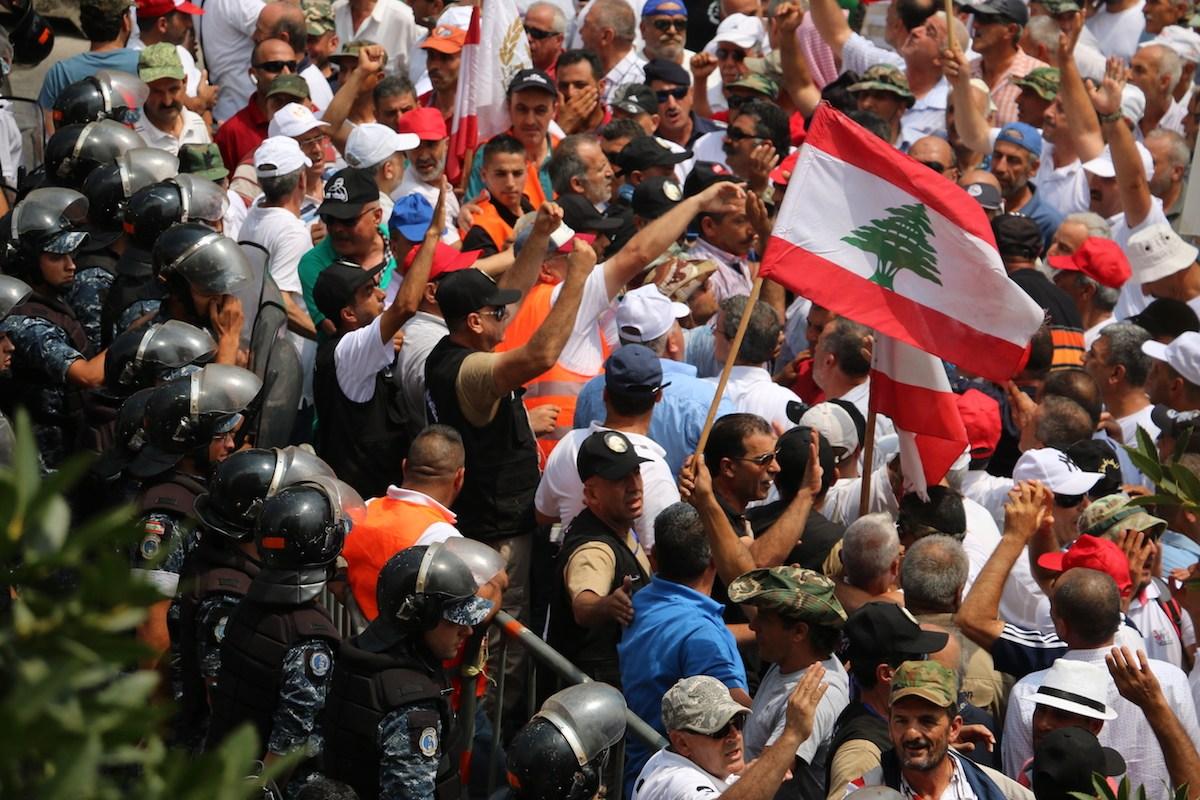 Protests in Lebanon as cabinet set to discuss austerity budget