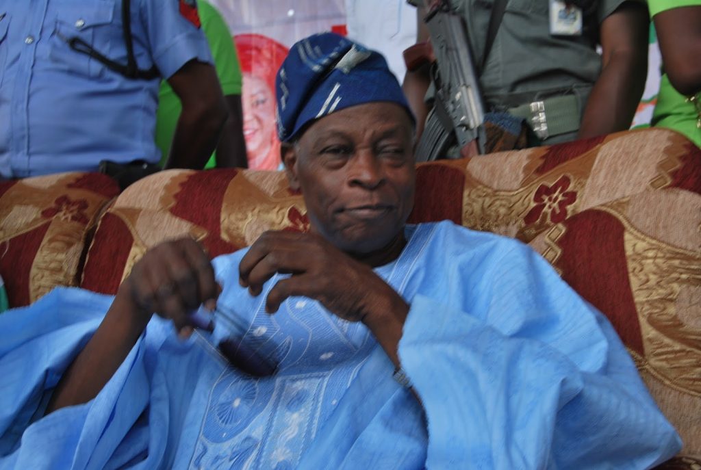 Olu Falae