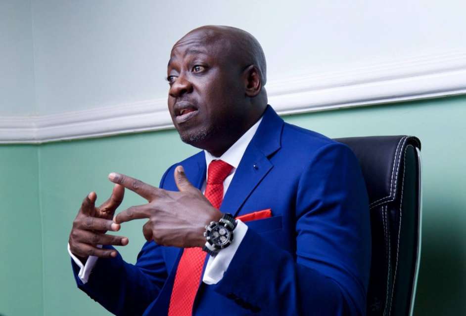 bolaji-abdullahi-signal-1050×713