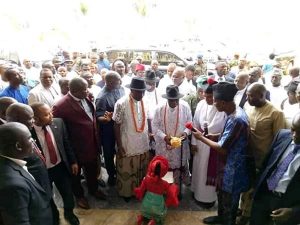 Former President Olusegun Obasanjo commissioning the Dantinajo Gold Resort