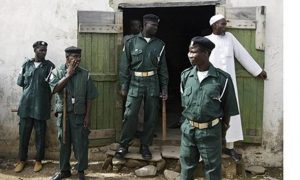 Sharia police arrest 80 for eating in public during Ramadan