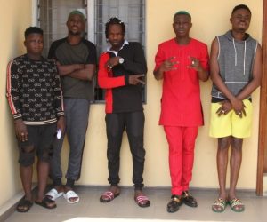 Naira-Marley-and-4-other-arrested-by-the-EFCC-768×639 (1)