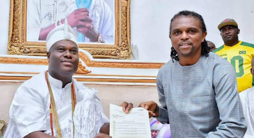 Nwankwo-Kanu-and-Ooni-of-Ife