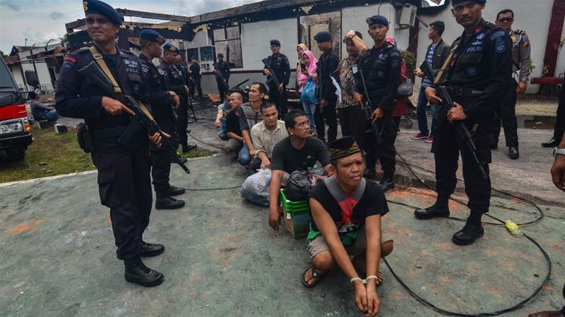 Over 100 inmates escape from Indonesian prison