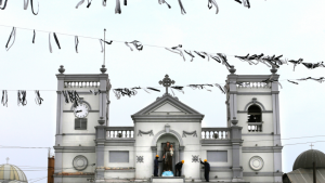 Sri-Lankan-naval-soldiers-engage-is-re-construction-work-of-the-exploded-St.-Anthonys-church-in-Colombo-Sri-Lanka