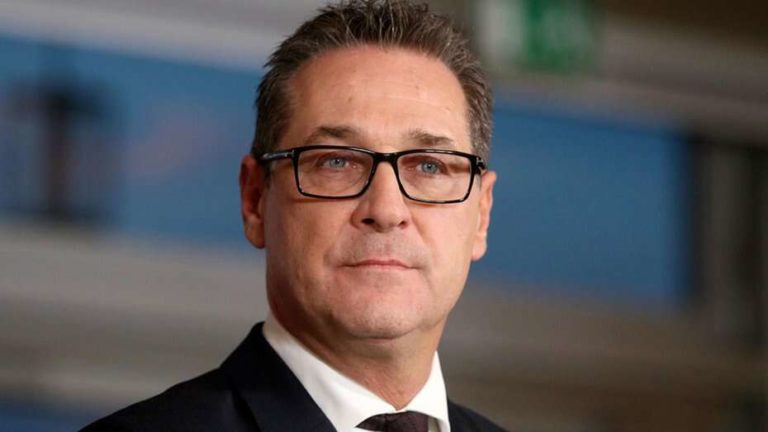 VC-resigns-over-vedio-scandal-768×432