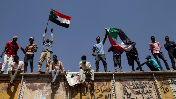 4 killed as Sudanese protesters launch civil disobedience against military