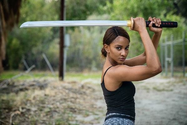 Adesua-Etomi-Wellington-in-‘Muna’