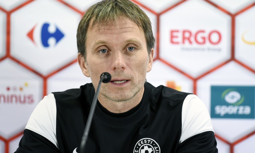 FBL-WC-2018-EST-PRESSER
