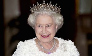 Queen-Elizabeth-back-on-her-fit