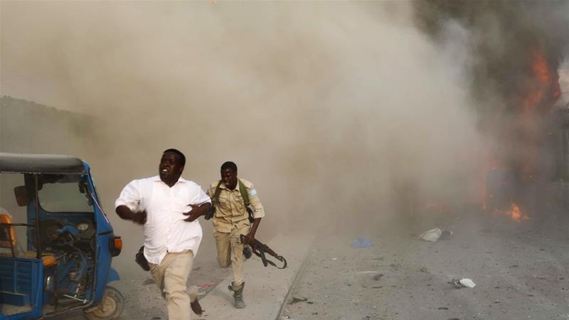 At least 17 killed in bomb attack in Somalia capital