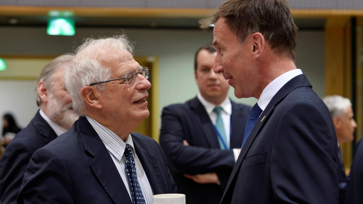 EU-Foreign-Ministers-meeting-in-Brussels