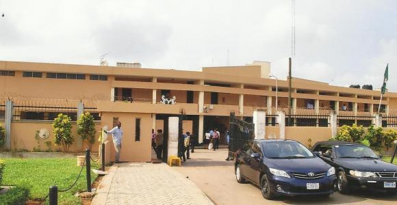 Lawyers knock Senate over Edo Assembly crisis