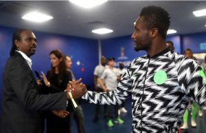 Kanu visits Eagles