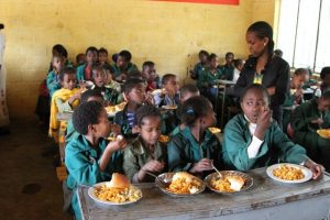 School-feeding-programme (1)