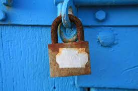 Ghanaian traders ‘lock up rival Nigerian shops’ again