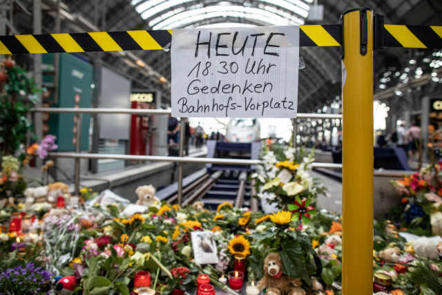 The sign at platform seven letting people know about Tuesday’s gathering. Photo: DPA