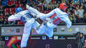 Taekwondo-athletes-slug-it-out