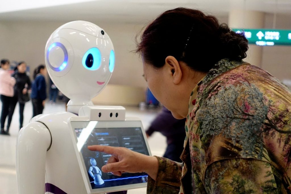 China develops Robot to improve pharmacy services
