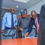 L-R: Minister of Works Babatunde Fashola, billionaire industrialist Aliko Dangote, Sports Minister Sunday Dare (Photo: Ope Adelani)