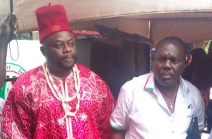 L-R: Chief Vincent Ike Oligbo and Anambra PDP chairman Chief Ndubuisi Nwobu during the commissioning of the wards offices in Nkpor and Umuoji