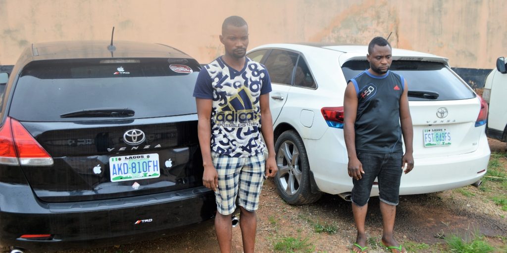 Crown Babatunde Akeju male and Toba Agbanah, Toba, cybercriminals arrested in Ibadan by the EFCC