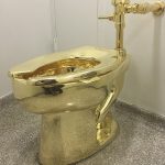 The_toilet_was_created_for_the_Guggenheim_Museum_in_New_York_ (1)