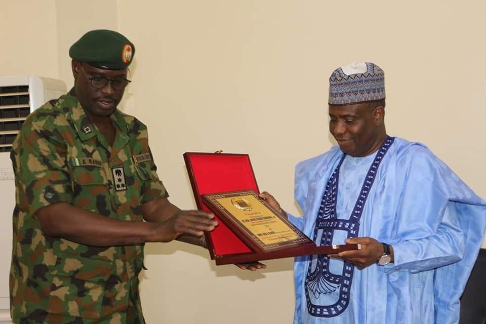 General Officer Commanding, 8 Division, Nigerian Army, Sokoto, Brigadier General Aminu Bande (left), Sokoto State Governor Aminu Tambuwal (right)