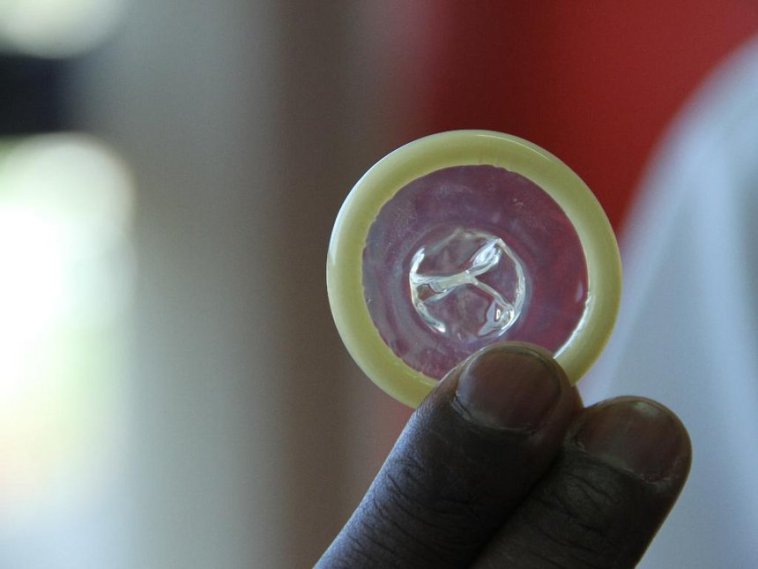 Condoms-min