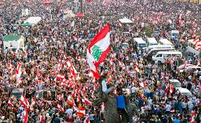 Lebanese protesters vow to stay in the streets