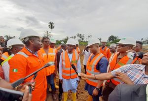 Minister-of-Environment-Dr-Muhammed-Abubakar-inspecting-clean-up-sites-in-Eleme-and-Tai-Local-Government-Areas-in-Rivers