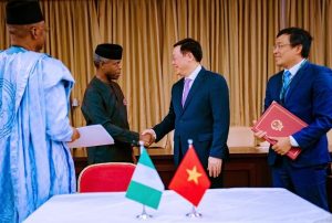 VP-Osinbajo-recieves-Vietnamese-Deputy-Prime-Minister-Vuong-Hue-at-the-Presidential-Villa