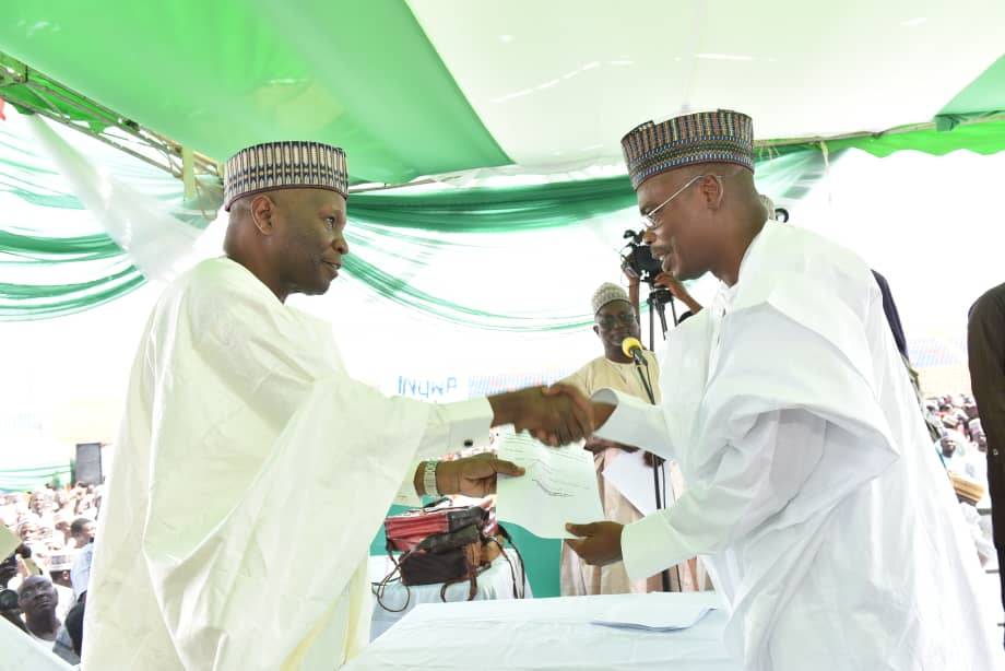 Gombe State Governor Muhammadu Inuwa Yahaya inaugurating new cabinet member (Nov 9, 2019)