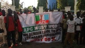 Protesters storm APC NEC meeting, demand Oshiomhole’s sack