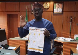 Group honours Prince Agba, Budget and National Planning Minister