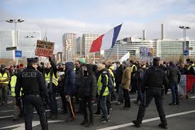 Protesters accuse France of encouraging terrorism in Nigeria