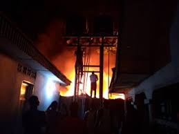 Fire outbreak renders Port Harcourt residents homeless
