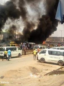 15 injured, vehicles torched as factional transport unions clash in Anambra