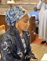 Dr Amina Baloni
