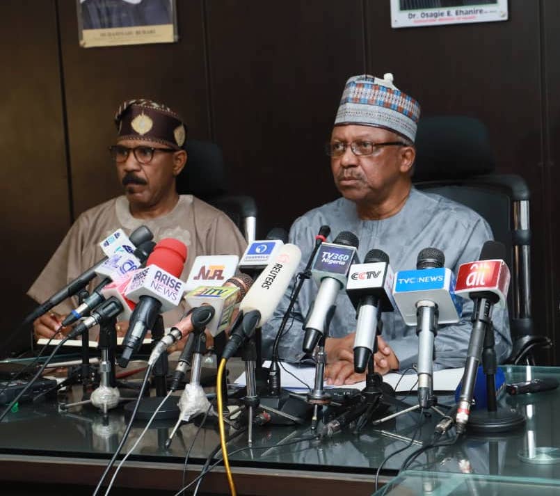 Minister of Health Osagie Ehanire flanked by Minister of State for Health Olurunimbe Mamaora (left) at a COVID-19 press briefing in Abuja on Friday, March 13