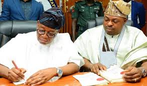 Osun- Oyetola signs Amotekun bill into law