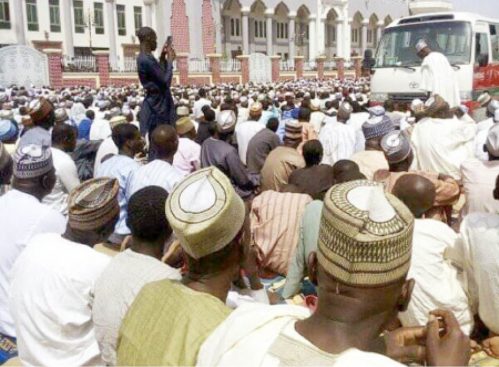 Worshippers-witness-the-opening-of-the-reconstructed-Maiduguri-Central-Friday-Mosque-499×367